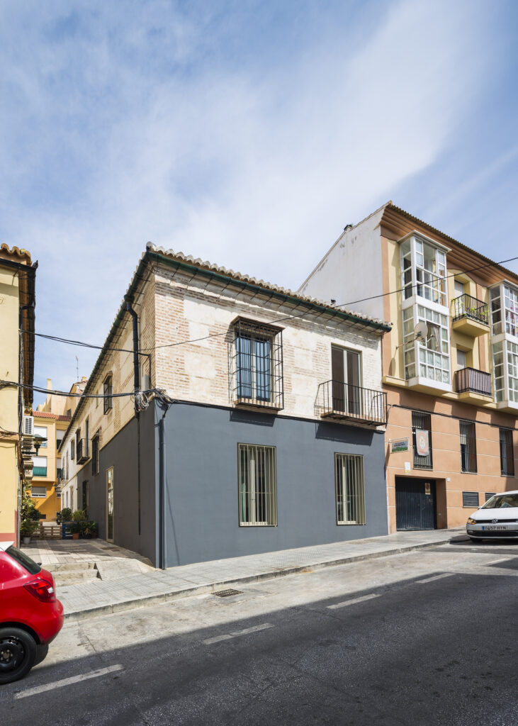 FACHADA 2 - TRES CASA EN UNA - MÁLAGA - CHICO MUÑOZ ESTUDIO - ARQUITECTURA
